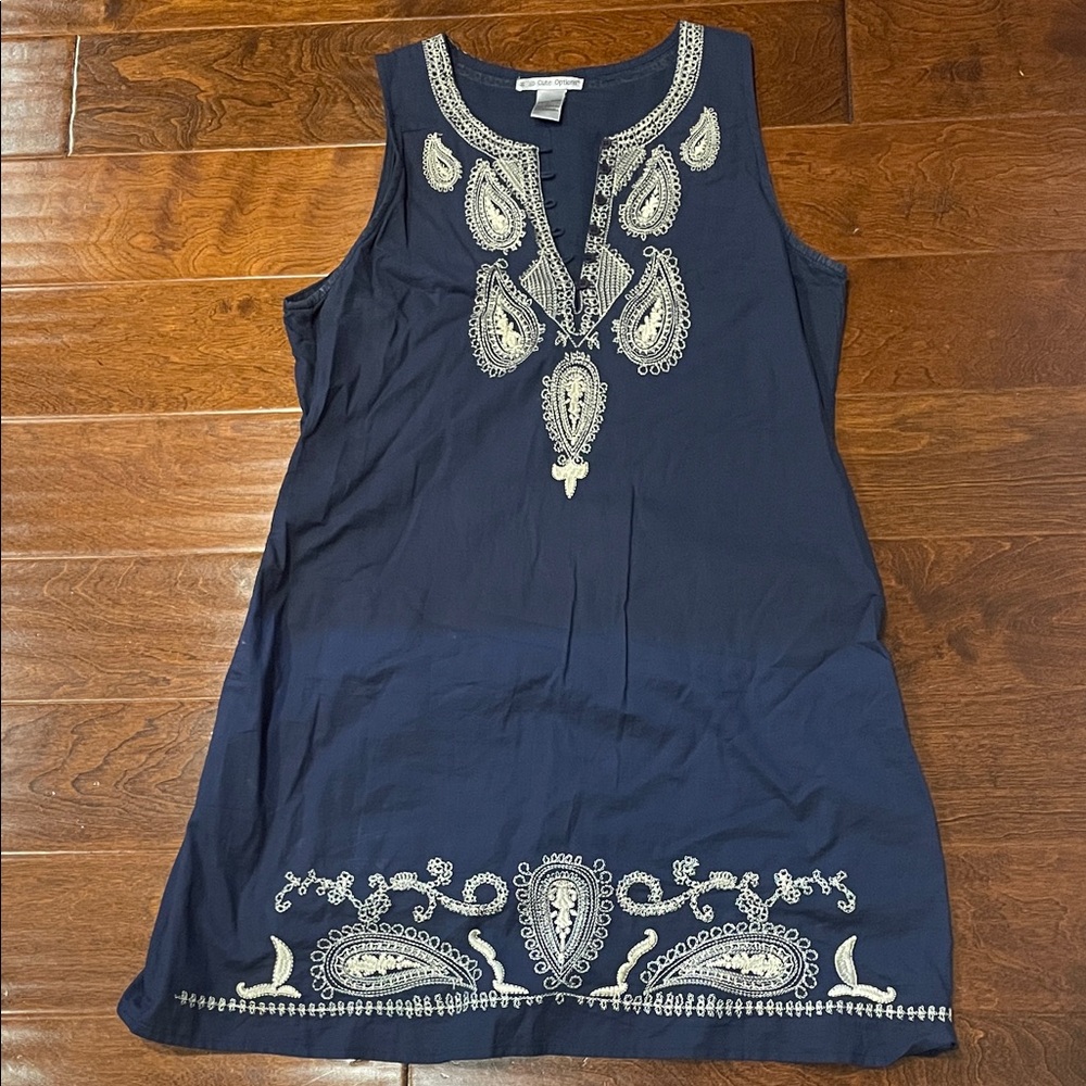 Navy Sleeveless Dress with White Embroidery